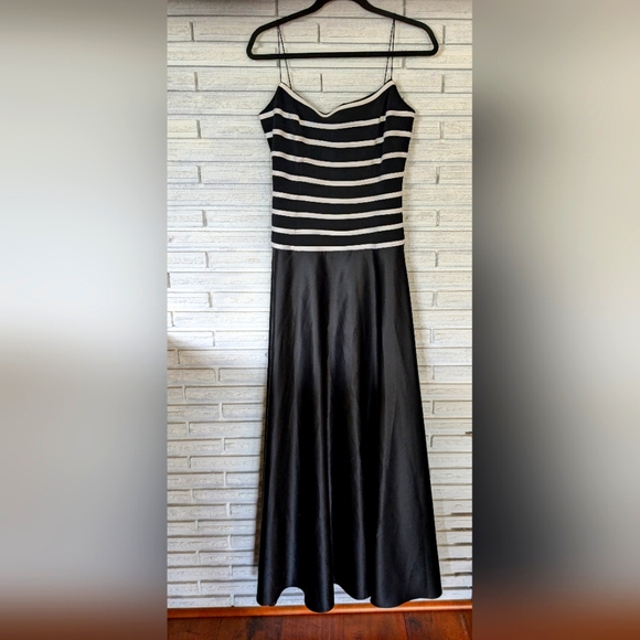 JS Collections Black and White striped dress gown sz. 12 - Picture 1 of 10